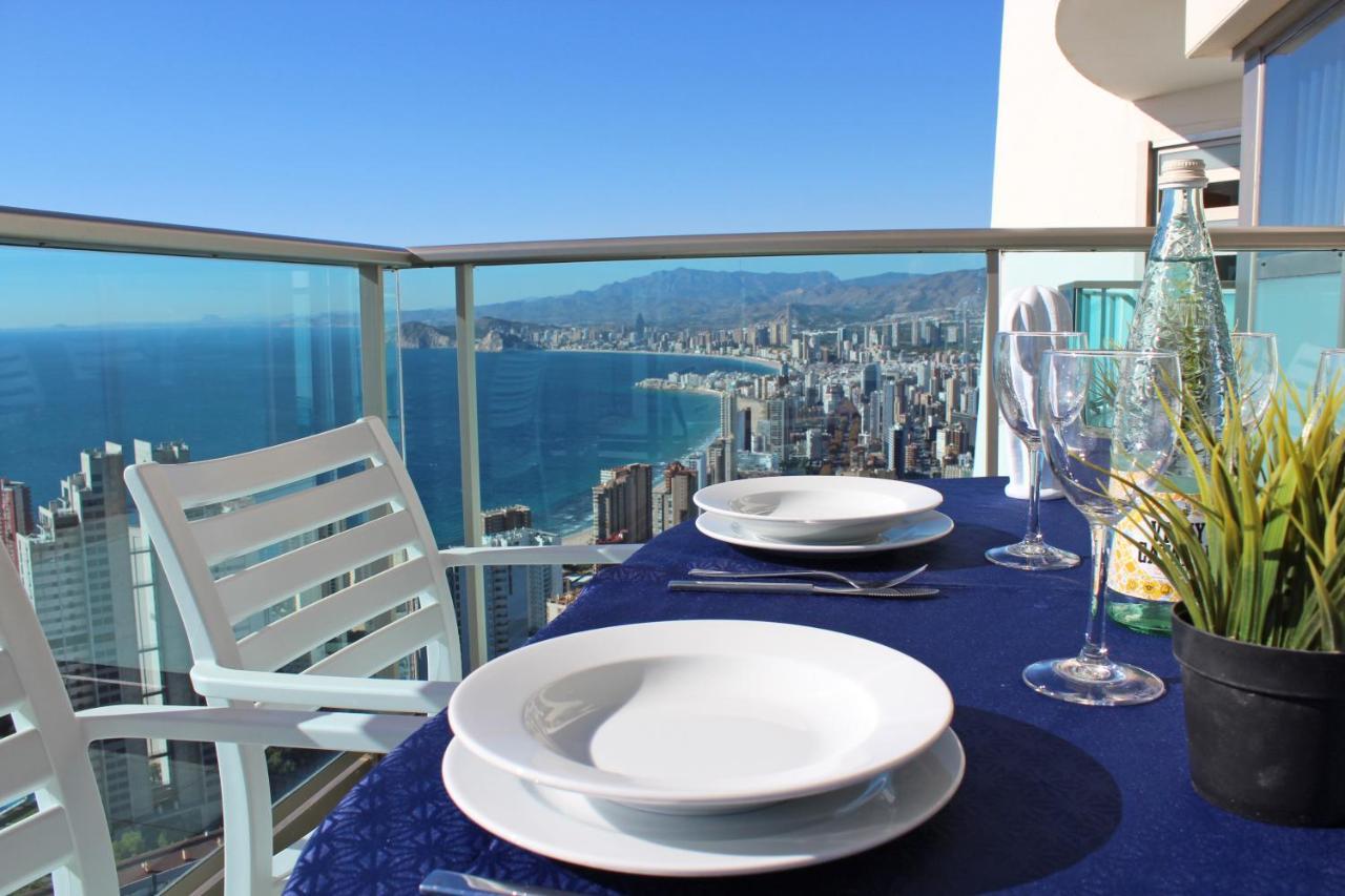 High Rise Apartment On The 39Th Floor With Private Terrace And Sea Views Benidorm Eksteriør billede