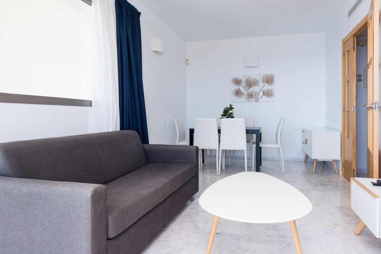 High Rise Apartment On The 39Th Floor With Private Terrace And Sea Views Benidorm Eksteriør billede