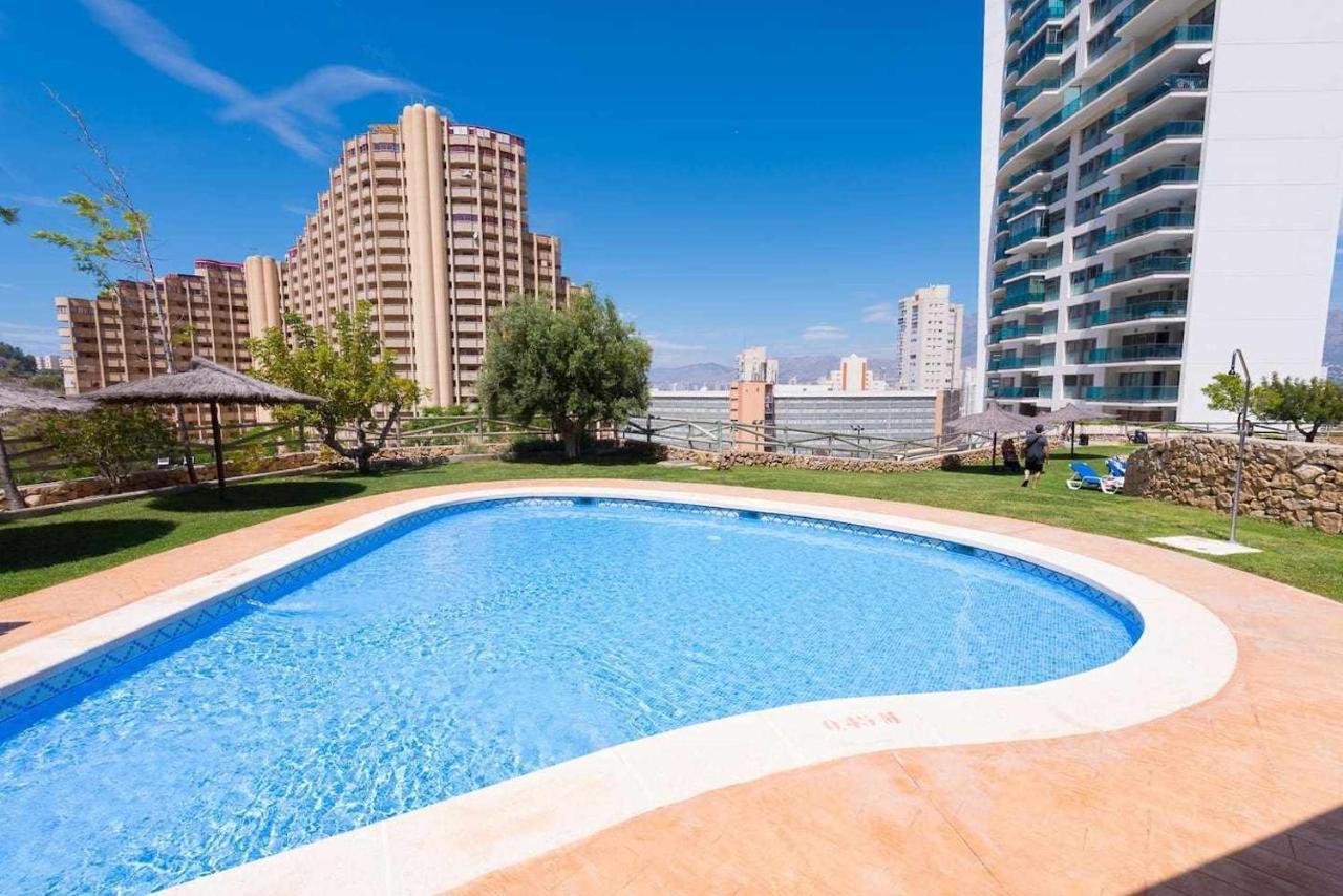 High Rise Apartment On The 39Th Floor With Private Terrace And Sea Views Benidorm Eksteriør billede