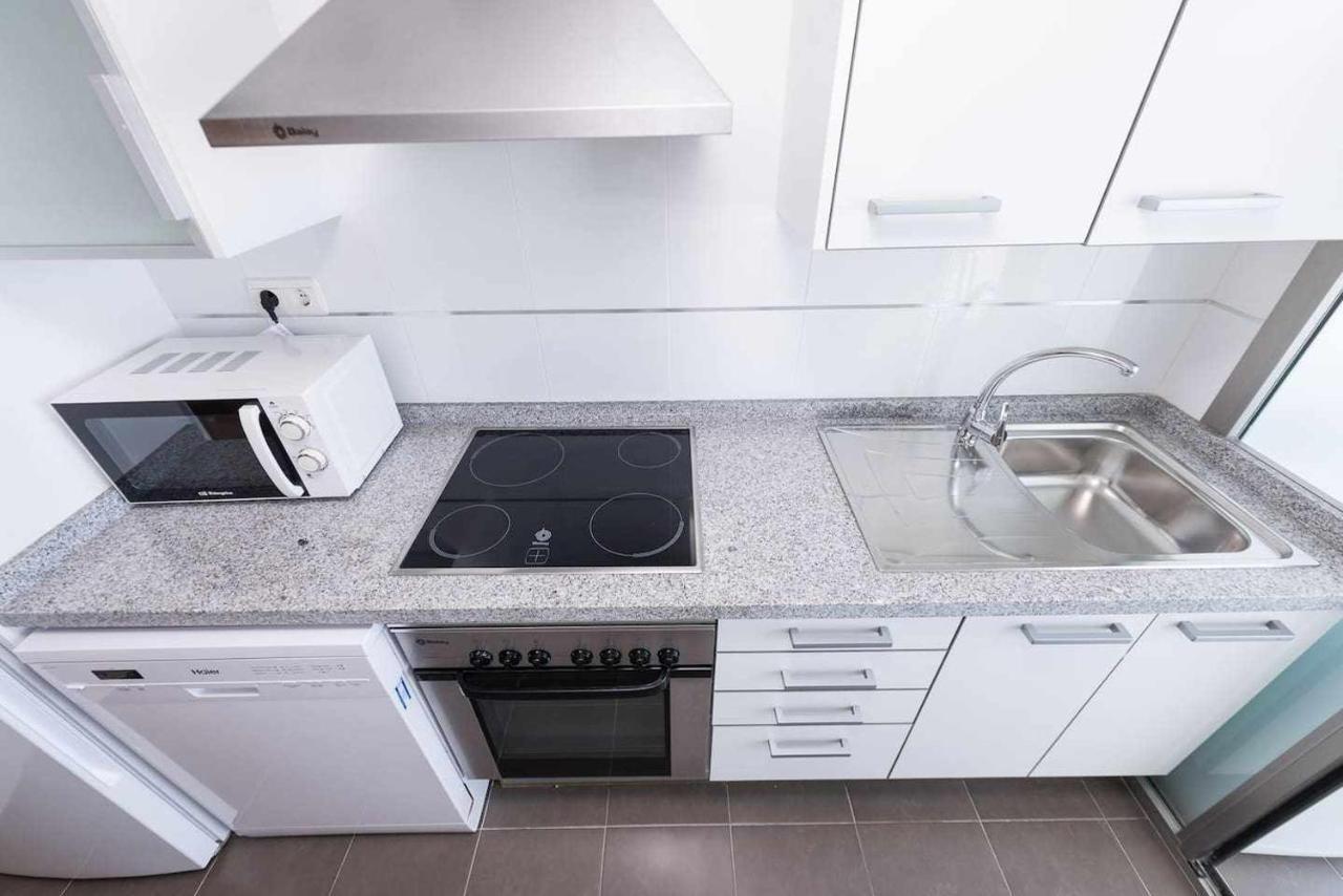 High Rise Apartment On The 39Th Floor With Private Terrace And Sea Views Benidorm Eksteriør billede
